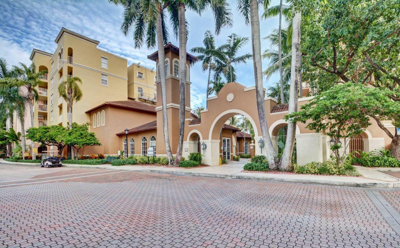 Apartment Renovated 2/2 Unit At Yacht Club/aventura
