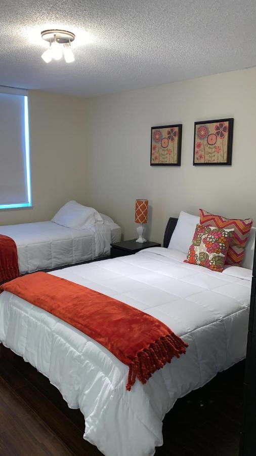 Renovated 2/2 Unit At Yacht Club/aventura Apartment
